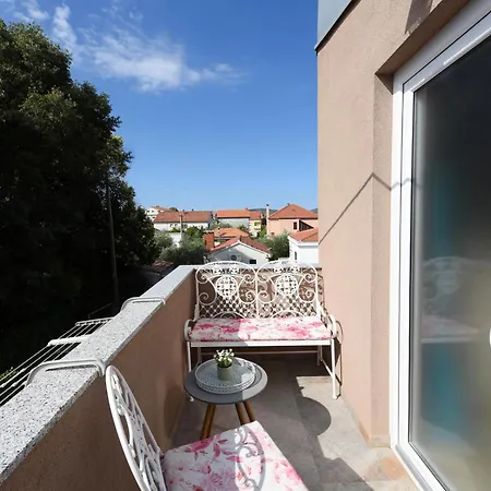 Gana Apartment