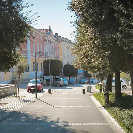 Gana Apartment