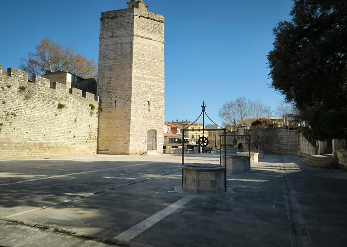 Gana 아파트 자다르